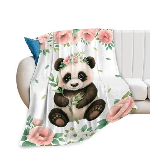 Fun Tropical Pineapple-Themed Fleece Throw Blanket