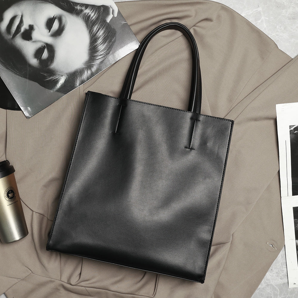 Elegant tote bag with minimalist look Stornfield