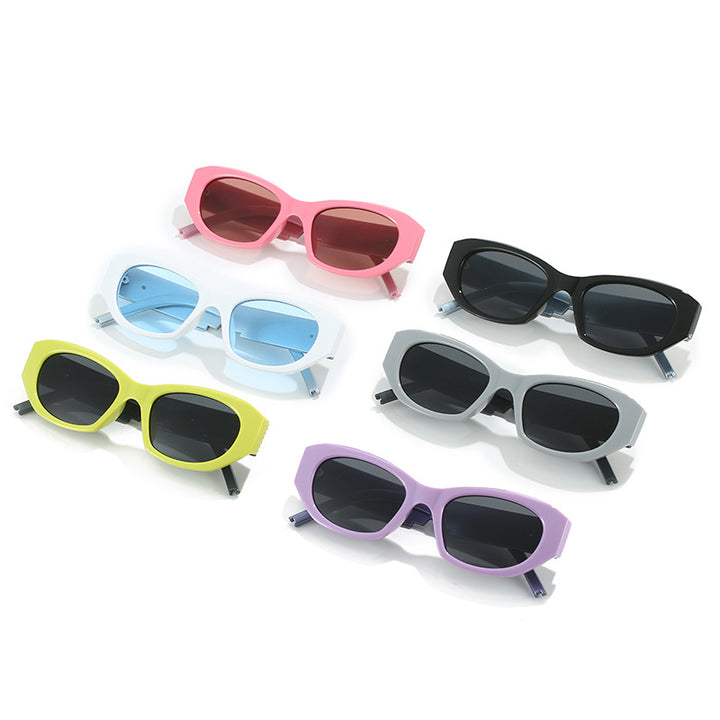 Stylish Retro-Inspired Frame Sunglasses Stornfield