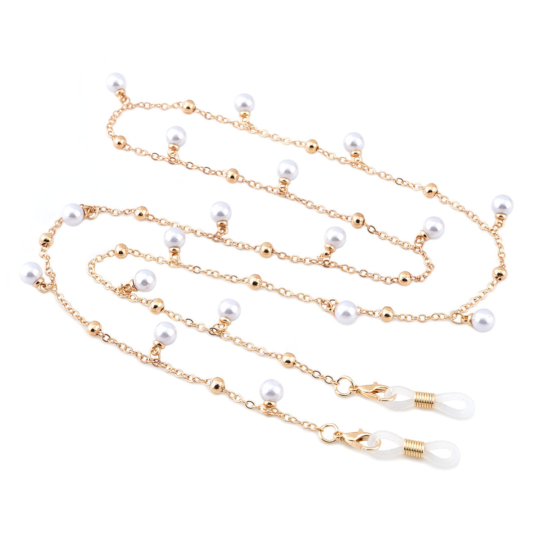 Elegant Beaded Eyewear Chain Stornfield