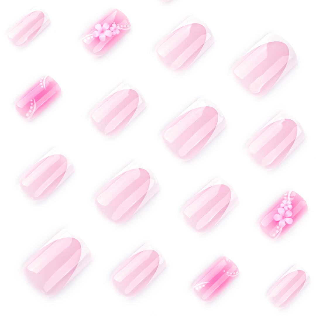 Artfully decorated gel nails Stornfield