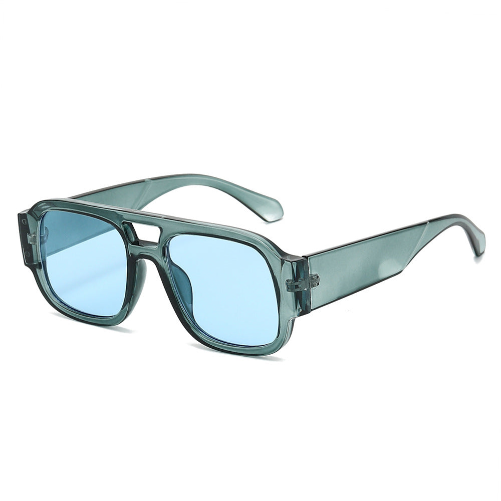 Fashionable Retro-Inspired Square Sunglasses Stornfield
