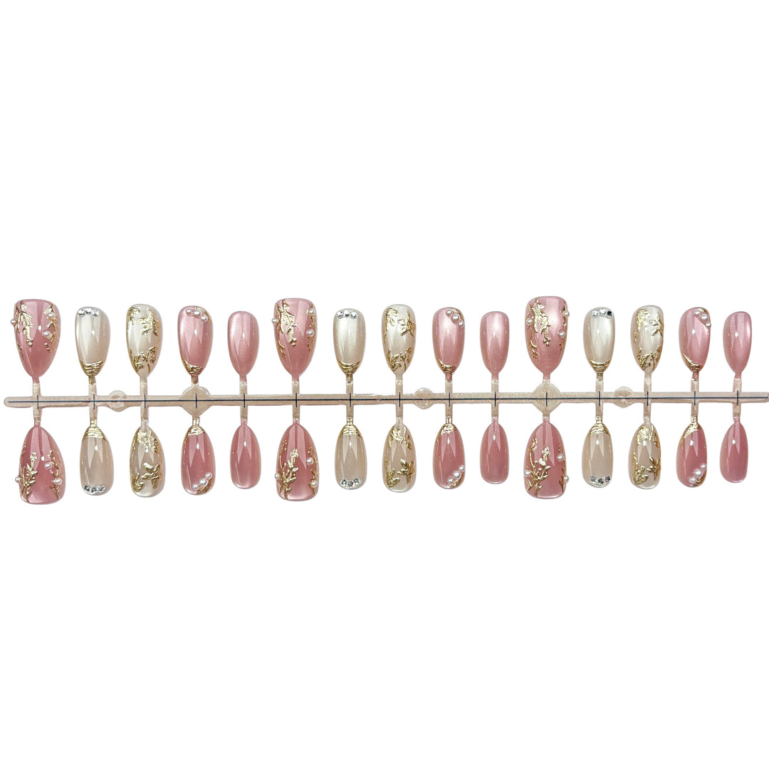 Elegant Floral-Design Press-On Nail Art Set