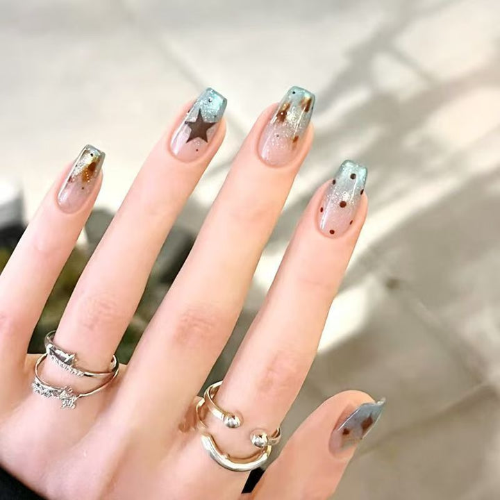 Whimsical Bear-Themed Press-On Nail Art Kit Stornfield