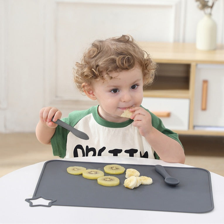 Silicone Placemat with Raised Rim, Non‑Slip Backing and Star Hook