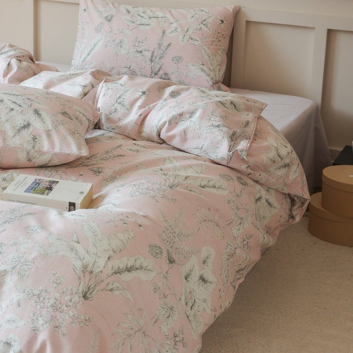 Cotton percale bedding set with botanical sketch print and concealed hotel closure