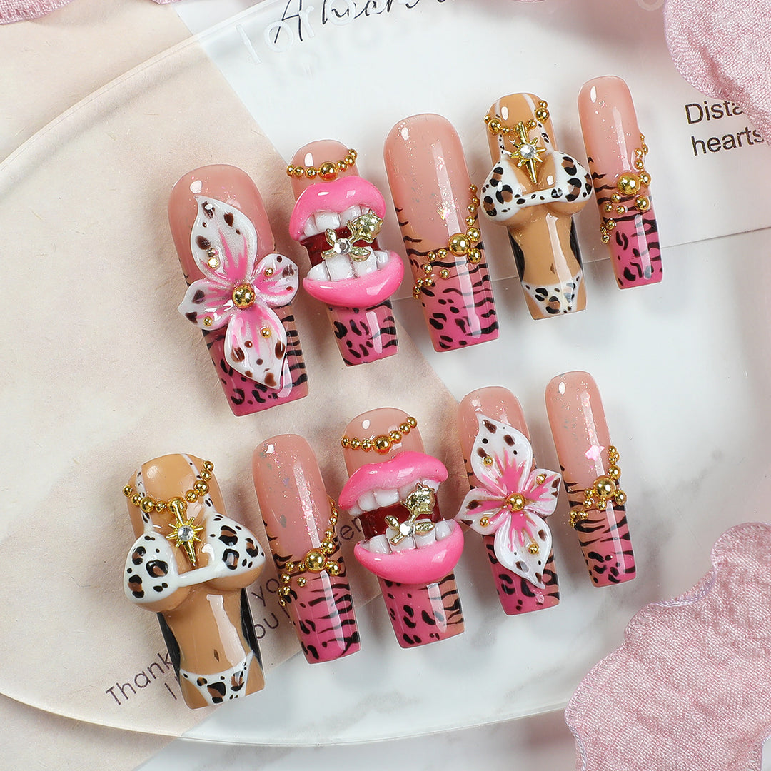 Creative nail set with elegant animal and floral pattern Stornfield