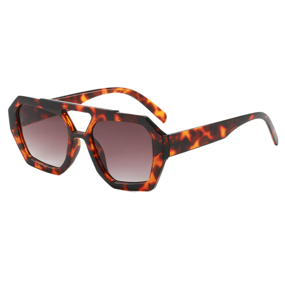 Women's geometric sunglasses in extravagant design Stornfield