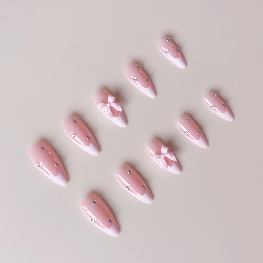 Artificial nail tips with elegant tips and floral design Stornfield