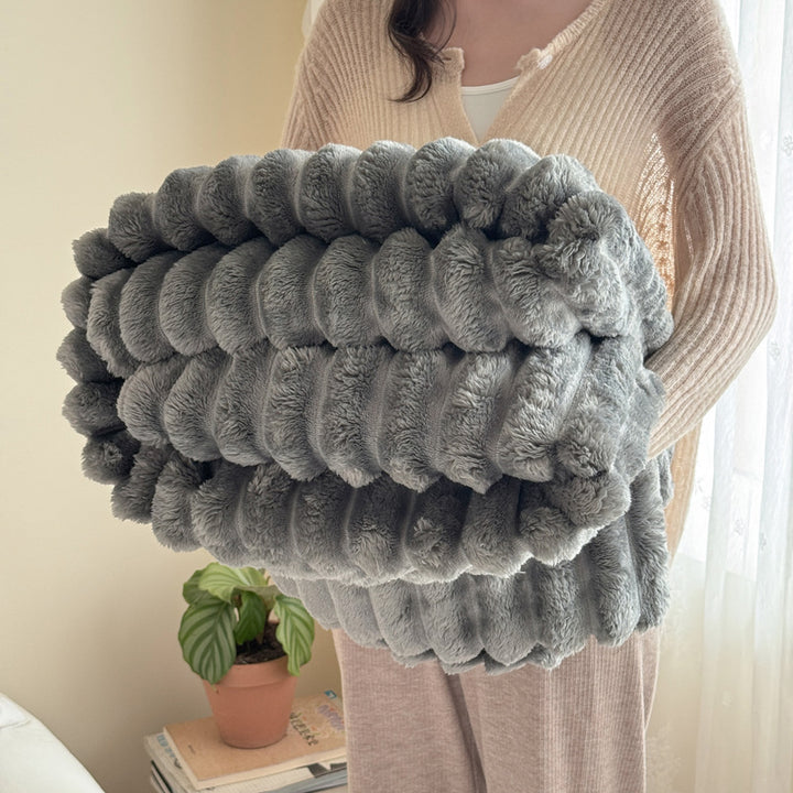 Women's Oversized Snuggle Blanket with Haptic Stornfield
