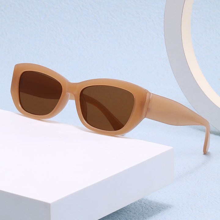 Women's fashionable Cat-Eye sunglasses made of sturdy plastic Stornfield