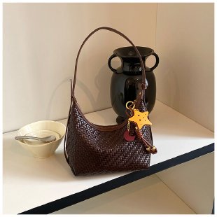 ven Leather Hobo Bag Stornfield