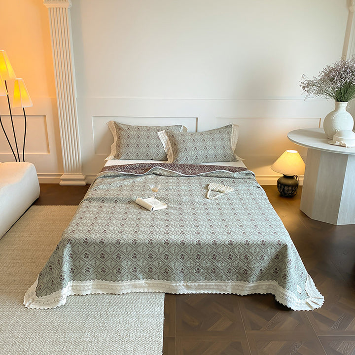 Quilted Cotton-Lace Trimmed Diamond Matelassé Bedspread with Matching Shams