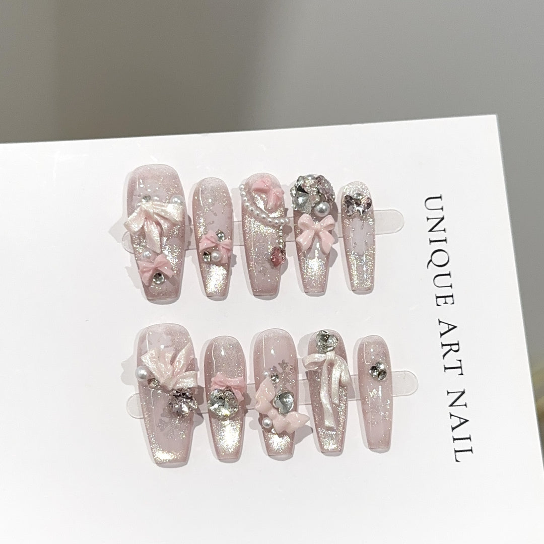 Decorative Press-On Nail Set with Floral Accents