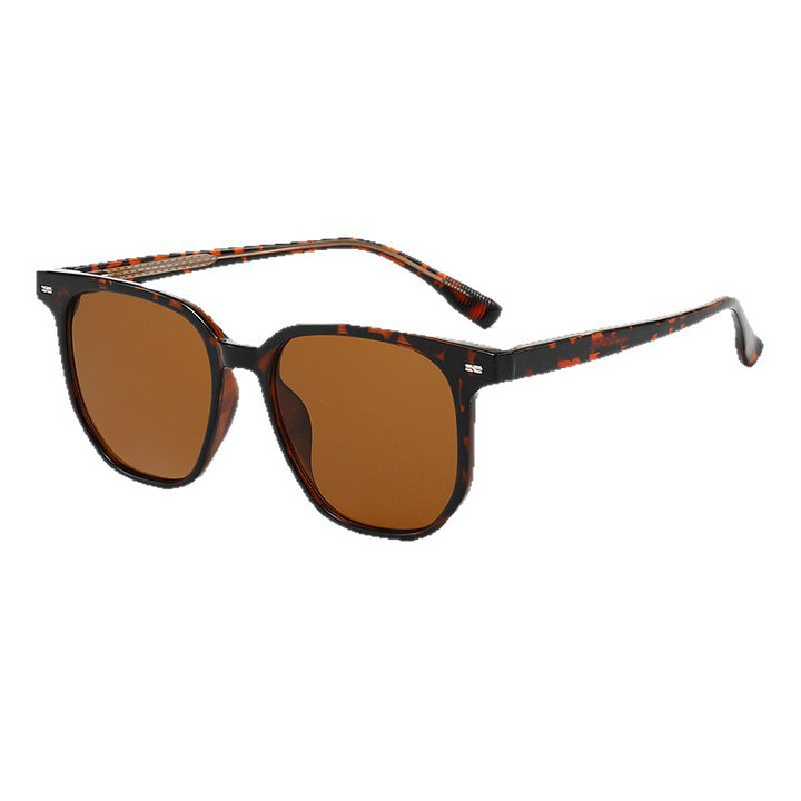Ladies sunglasses in a modern square frame Stornfield