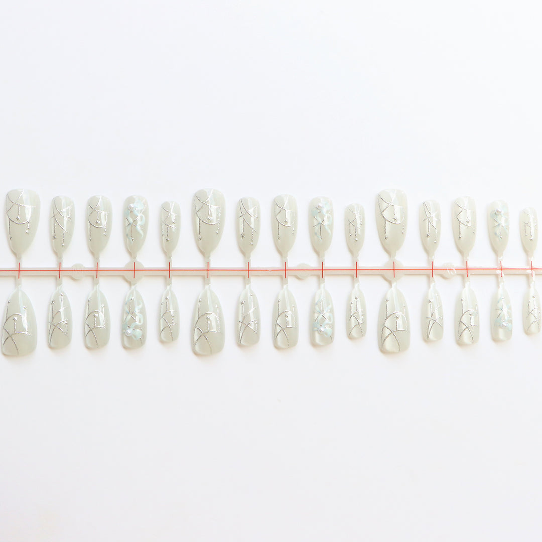 Elegant Press-On Nail Art Collection Stornfield