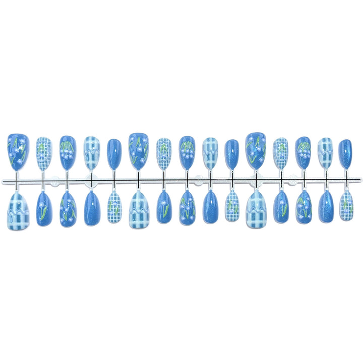 Artistic Themed Press-On Nail Art Set