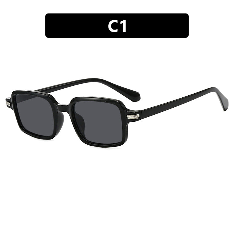Women square sunglasses with protective UV filter and sturdy frame Stornfield