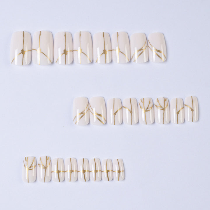Artificial nails with delicate leaf design Stornfield