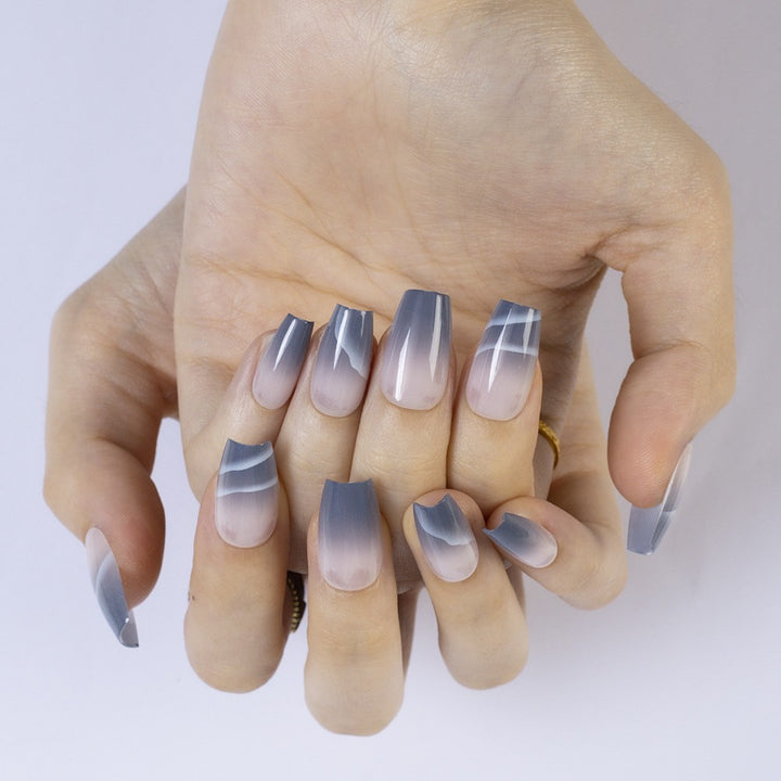High-gloss artificial nails with rose effect Stornfield