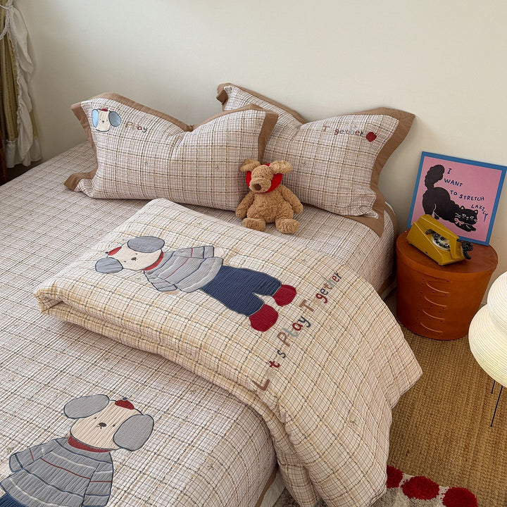 Quilted Bunny Applique Comforter and Pillowcase Set