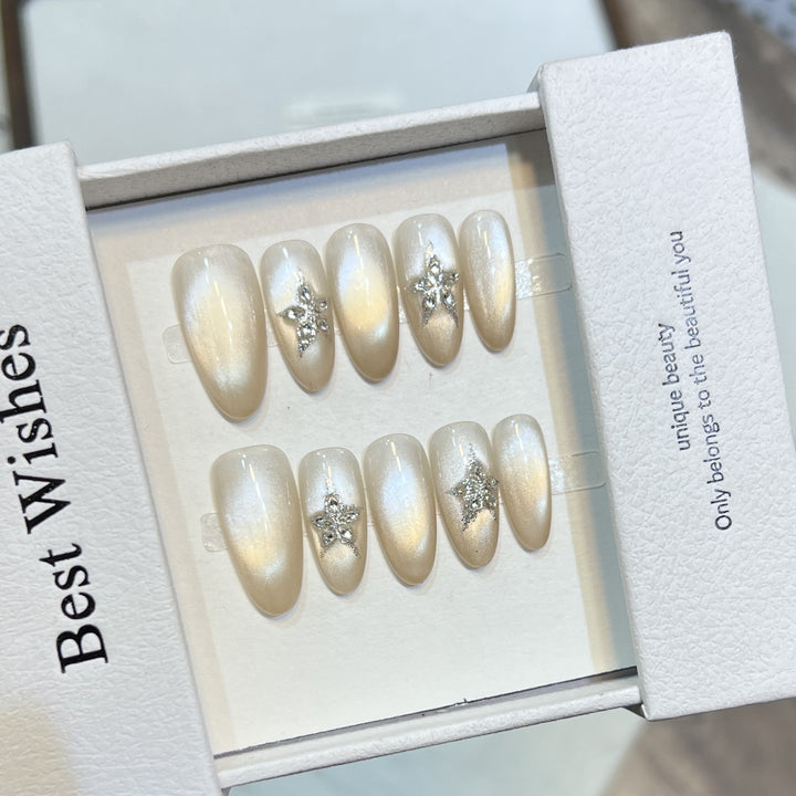 Star-Embellished Press-On Nail Art Set Stornfield