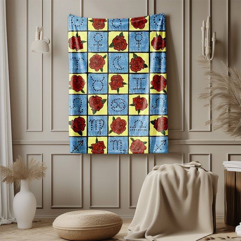 Decorative Floral Print Fleece Throw Blanket