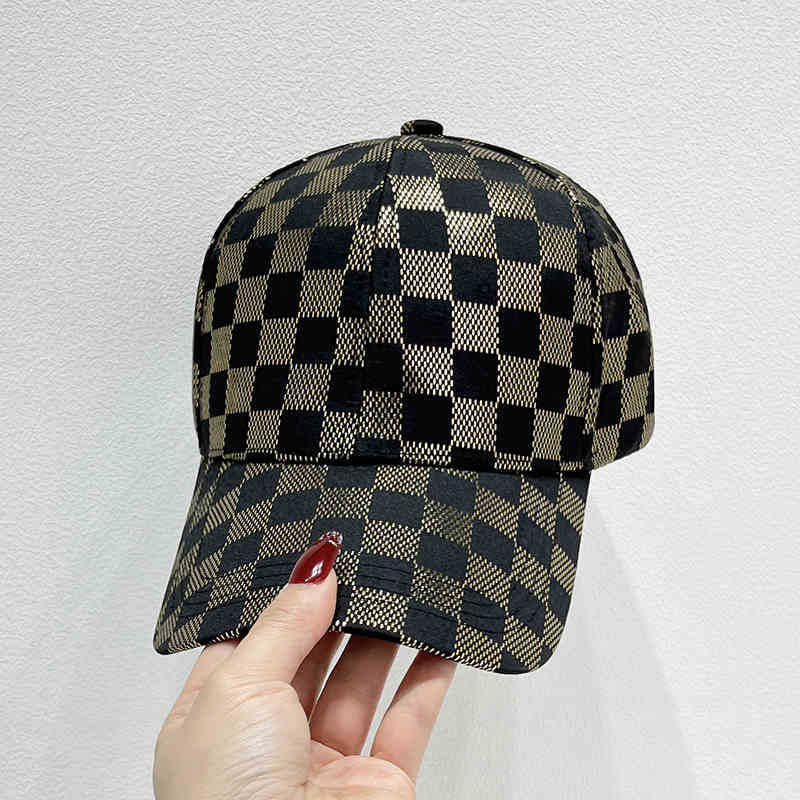 Women's Stylish Checkered Pattern Baseball Cap Stornfield