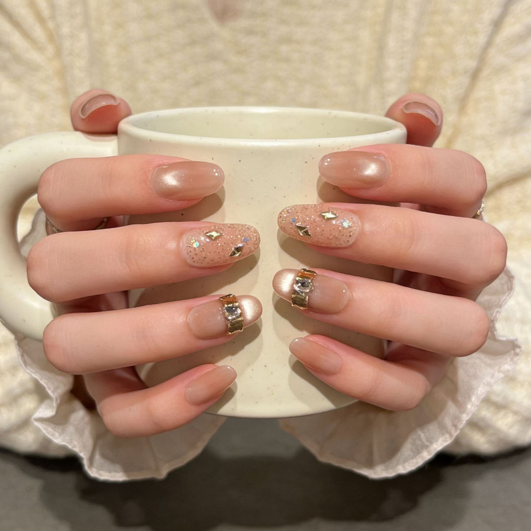 Elegant Decorative Nail Art Set Stornfield