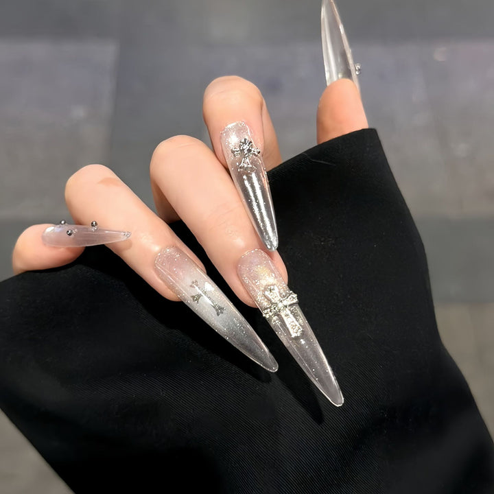 Glamorous artificial nails with sparkling accents Stornfield