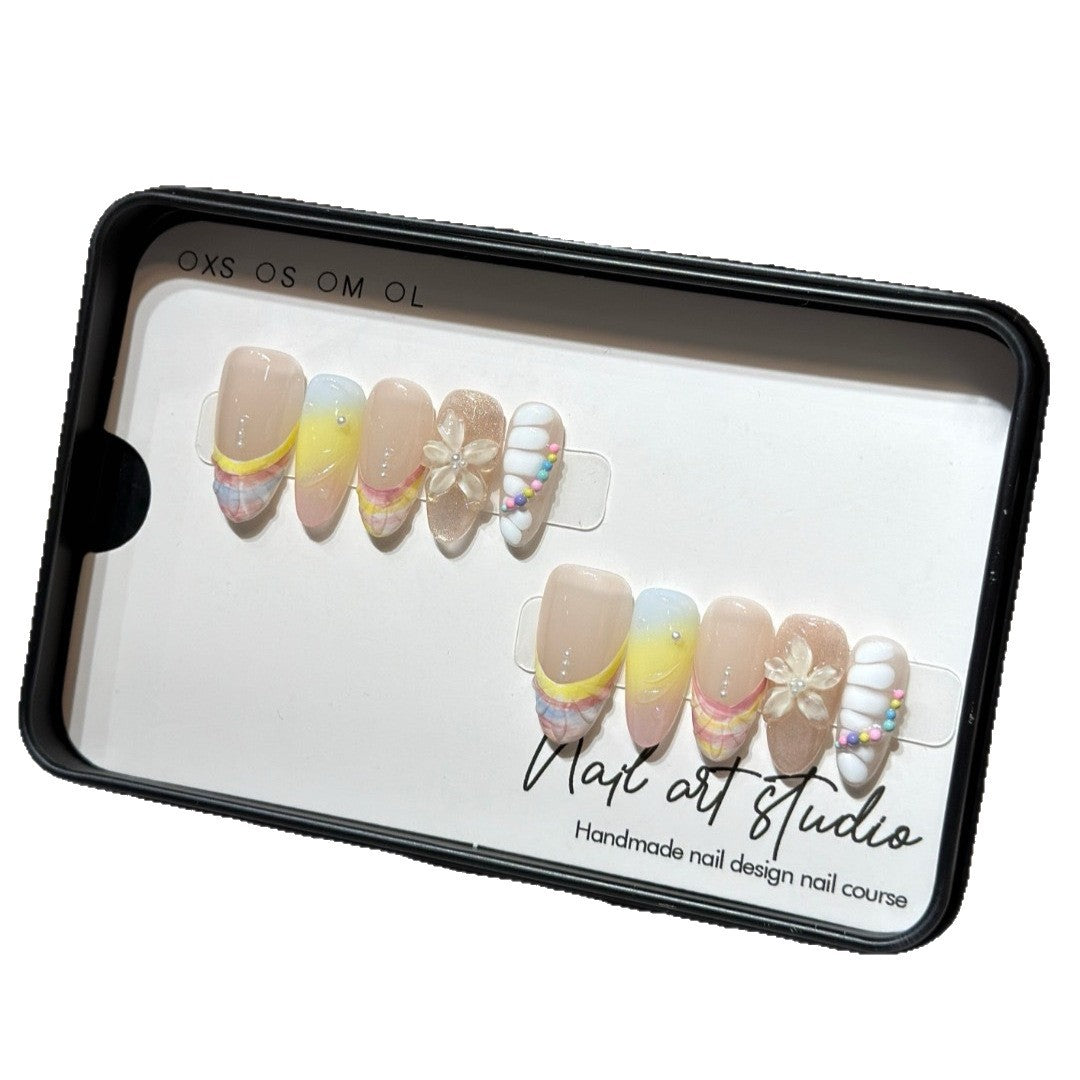 Artificial Nail Art