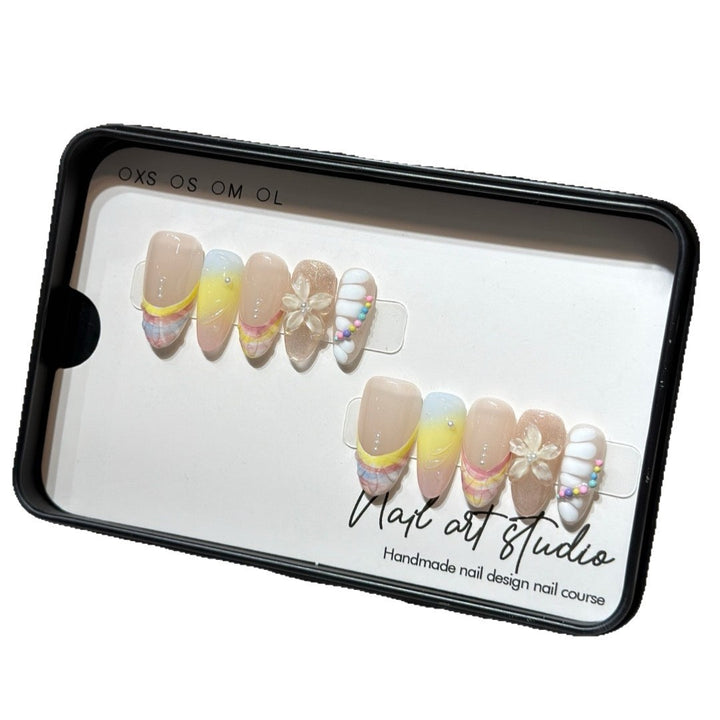 Artificial Nail Art