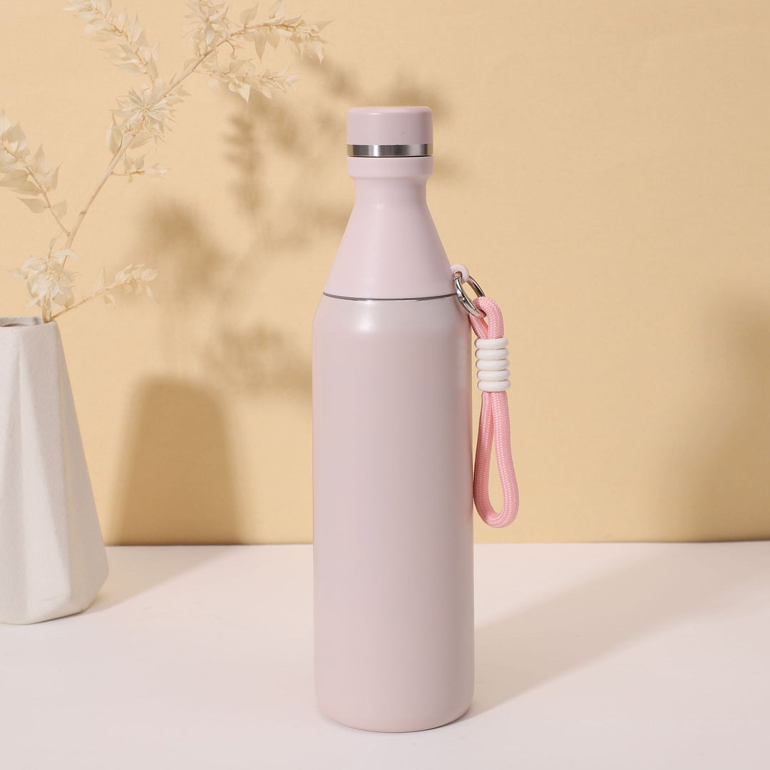Women's insulated water bottle with practical carrying strap Stornfield