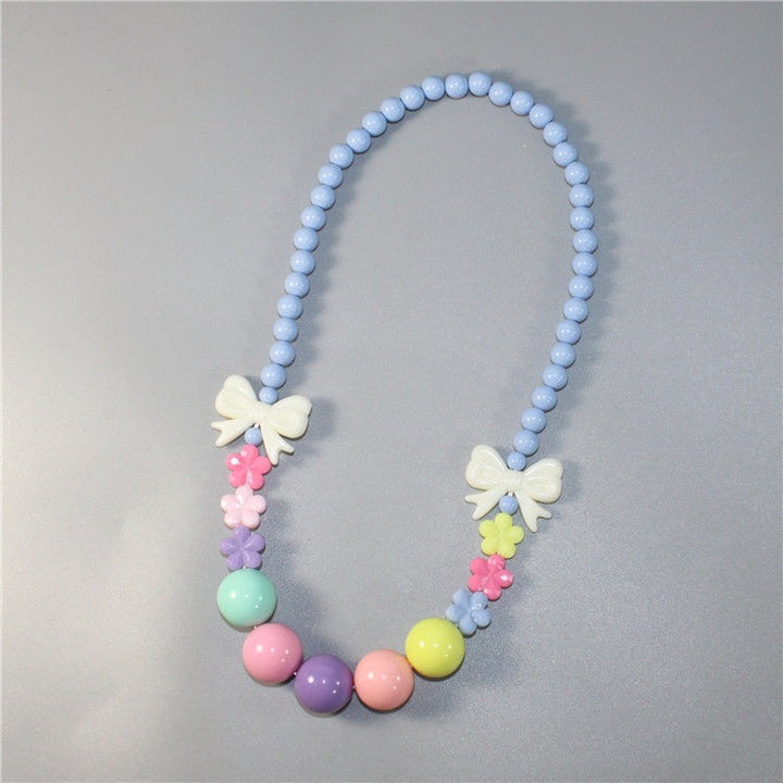 Colorful pearl necklace with floral elements Stornfield