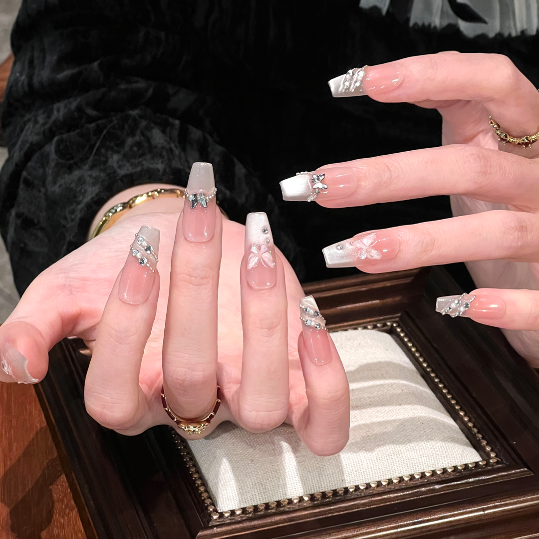 Crystal-Embellished Press-On Nail Set Stornfield