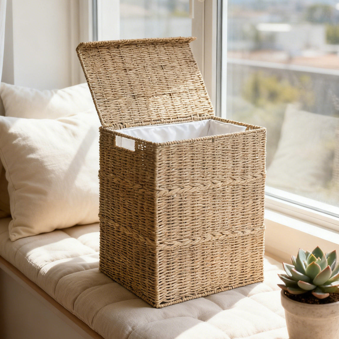 High-quality laundry basket with lid and natural weave Stornfield