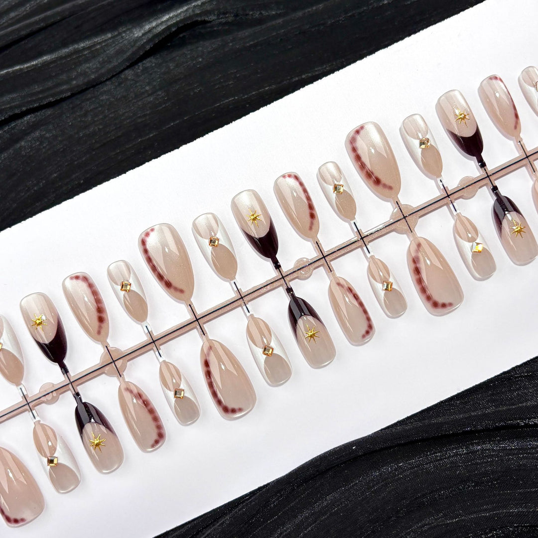 Elegant Polka Dot and Lace Press-On Nail Set