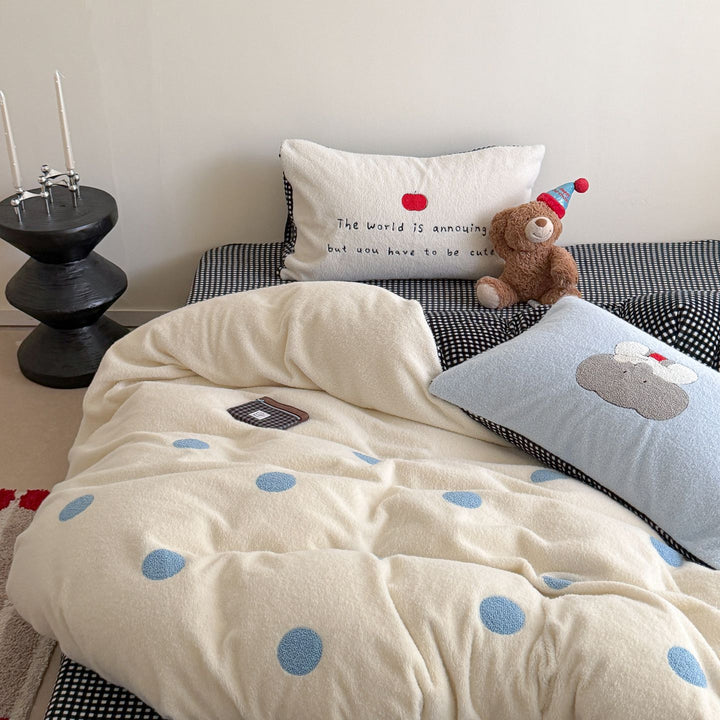 Plush Sherpa Duvet Cover and Pillowcase Set with Embroidered Sheep and Star Appliqué