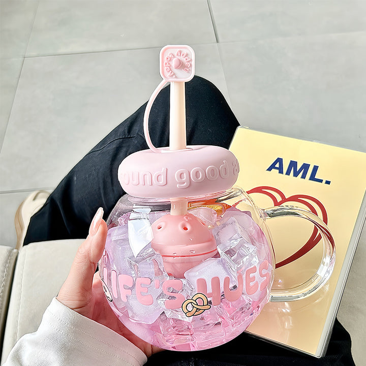 Ladies drinking container with innovative fruit insert Stornfield
