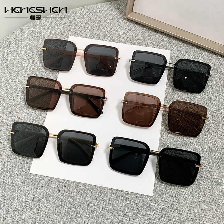 Women's trendy sunglasses in modern square design Stornfield