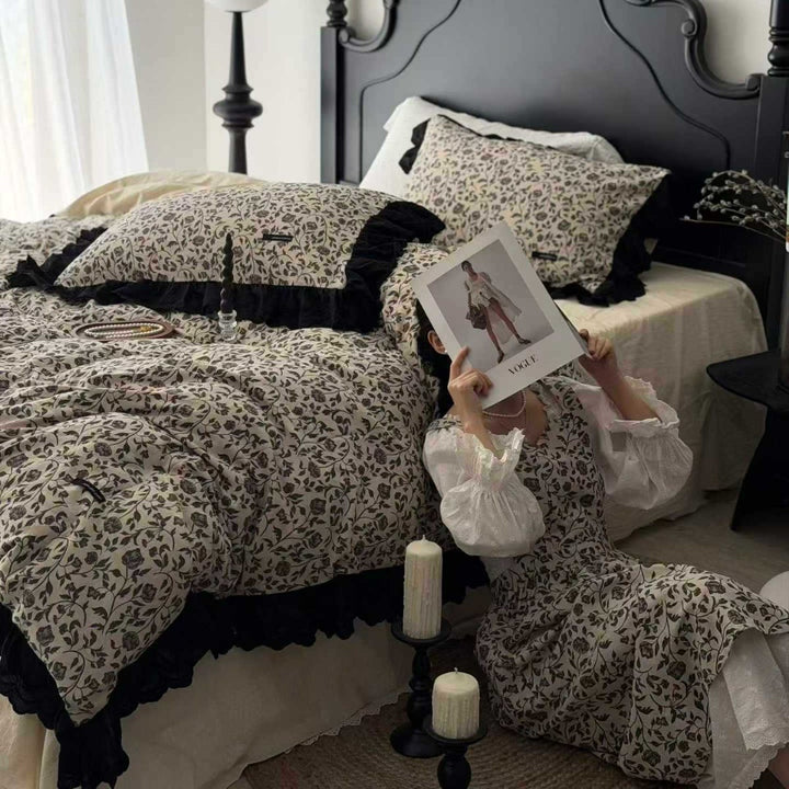 Cottage Floral Cotton Duvet Cover Set with Black Ruffle Trim