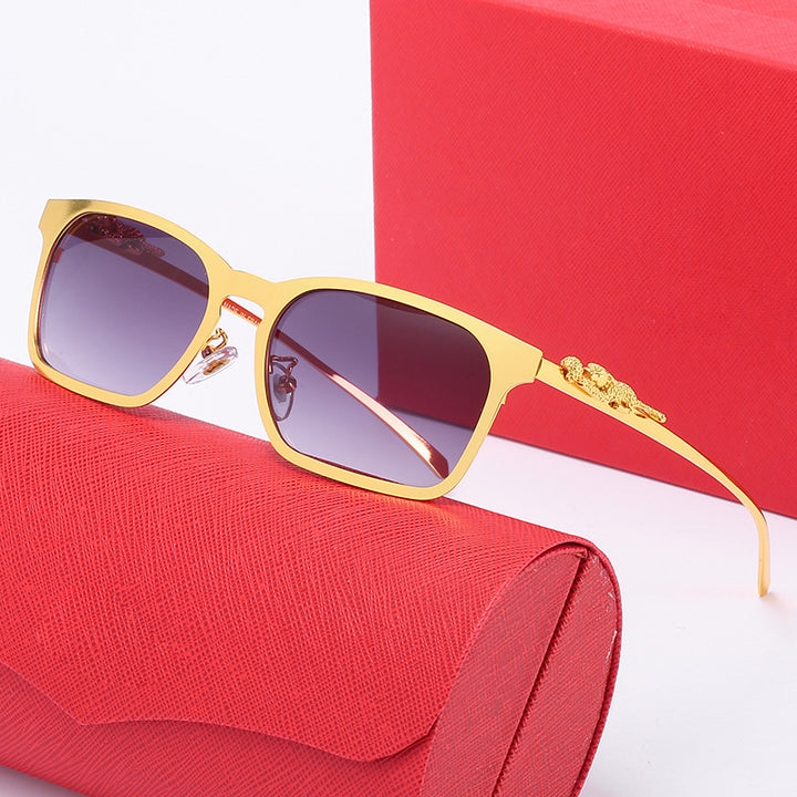 Women's fashionable oversized sunglasses with glamorous design and golden accents Stornfield