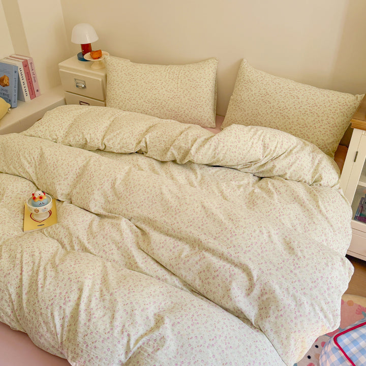Soft Floral Patterned Duvet Cover Set