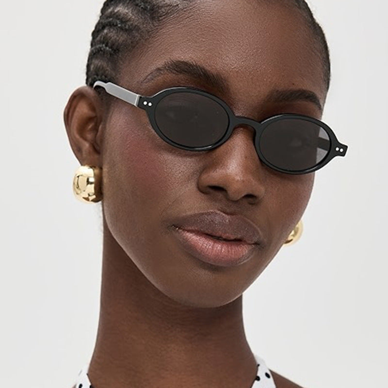 Ladies fashionable oval-shaped sunglasses with fancy frame Stornfield