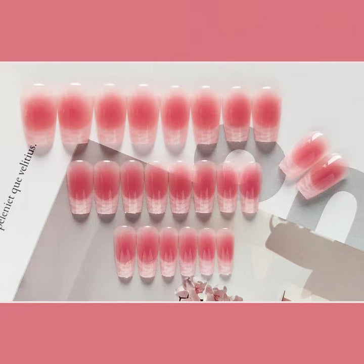 High-quality artificial nails with natural ombre effect