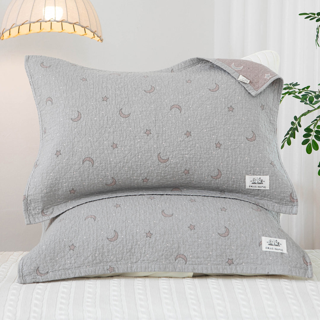 Women's pillowcase with modern checkered pattern Stornfield
