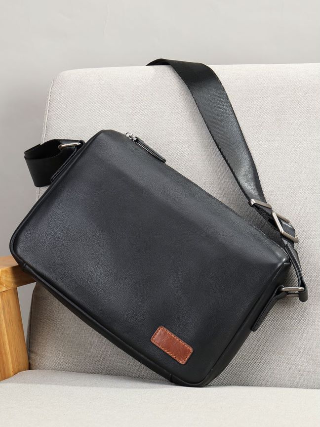 Versatile Crossbody Messenger Bag