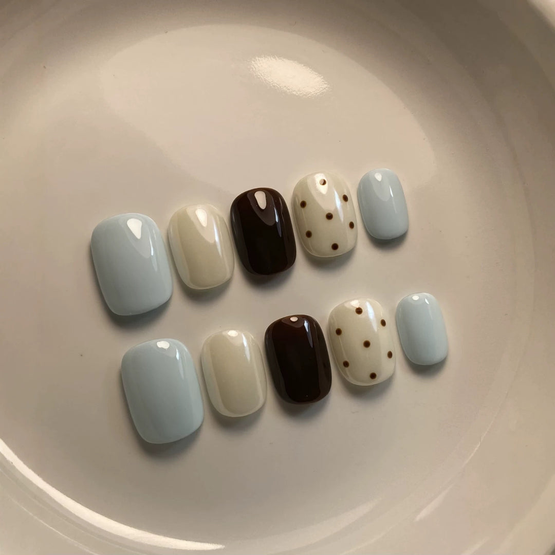 Decorative Press-On Nail Art Set with Unique Dot and Glossy Finish