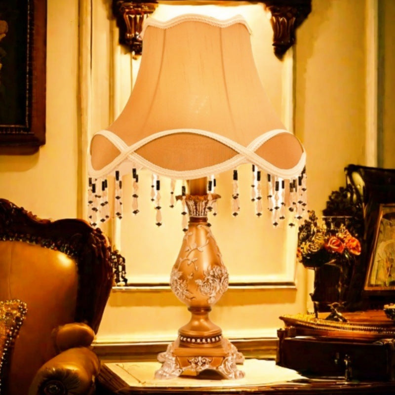 Vintage Floral Table Lamp