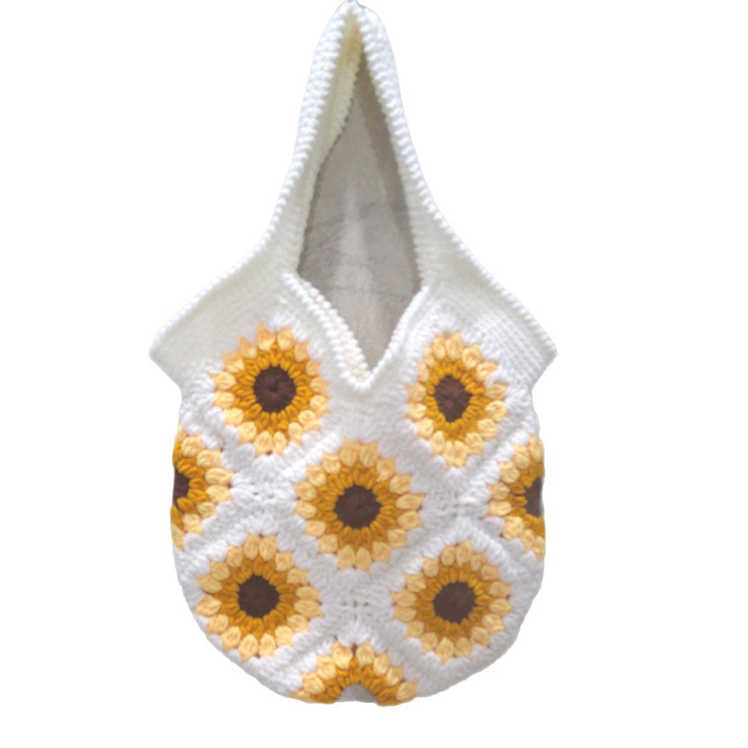 Handmade macrame bag with sunflower motif Stornfield